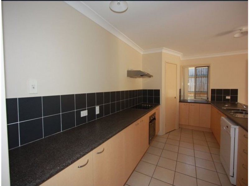 2/34 Freestone Drive, Upper Coomera QLD 4209