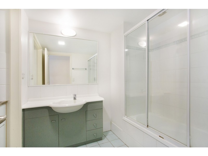 62/150 Marine Parade, Southport QLD 4215