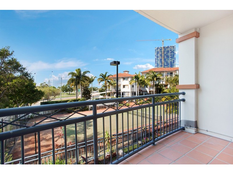 62/150 Marine Parade, Southport QLD 4215