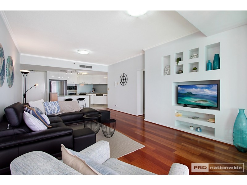 1206/300 Marine Parade, Labrador QLD 4215