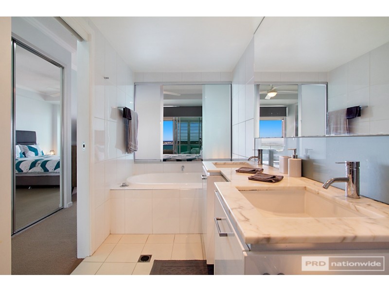 1206/300 Marine Parade, Labrador QLD 4215