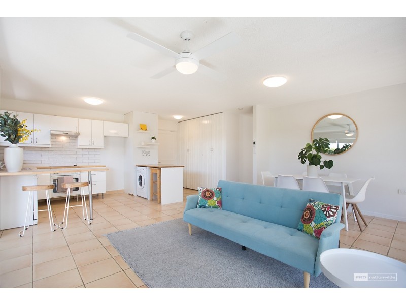 1/128 Marine Parade, Southport QLD 4215