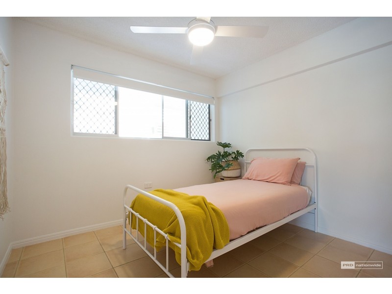 1/128 Marine Parade, Southport QLD 4215