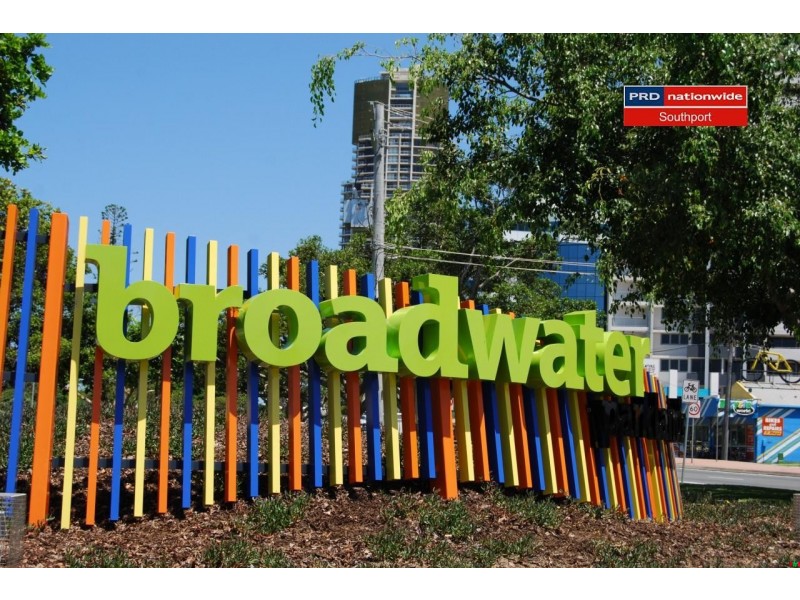 1/128 Marine Parade, Southport QLD 4215