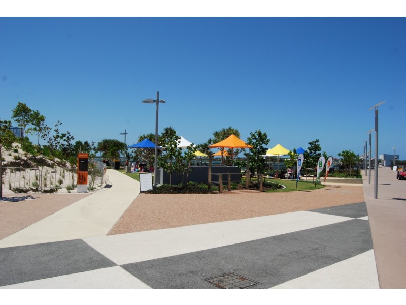 1/128 Marine Parade, Southport QLD 4215