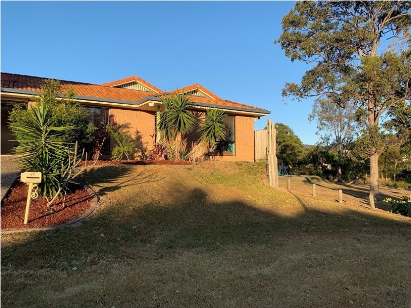 17 Freestone Drive, Upper Coomera QLD 4209
