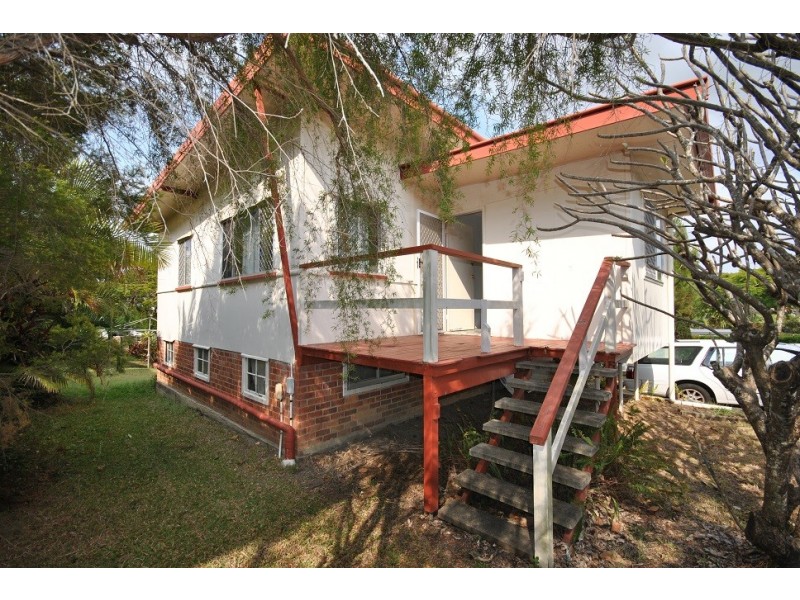 134 Eugaree Street, Southport QLD 4215