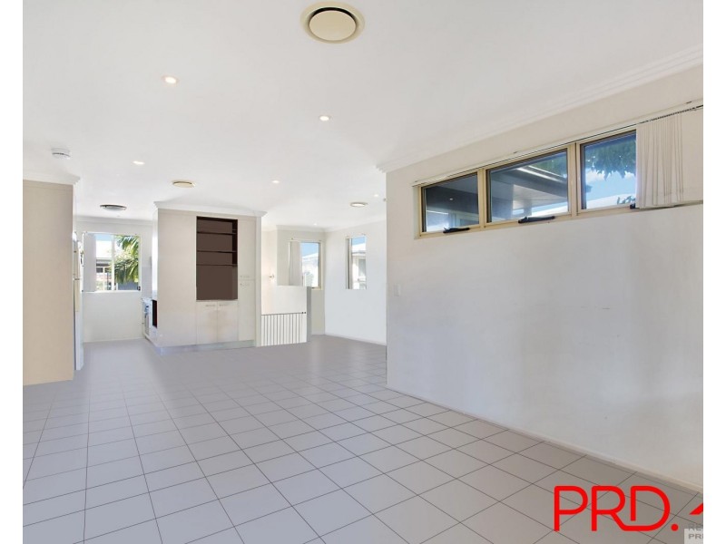 7/4-6 Locke Street, Southport QLD 4215