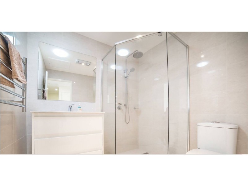 125/19 Santa Barbara Road, Hope Island QLD 4212