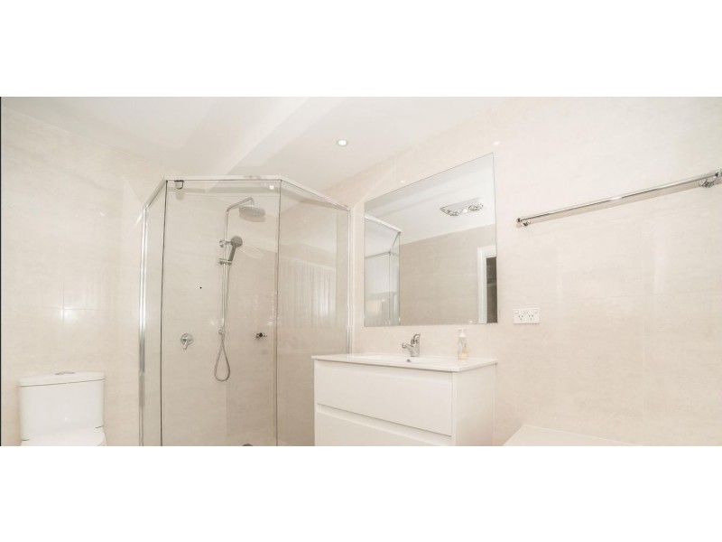125/19 Santa Barbara Road, Hope Island QLD 4212