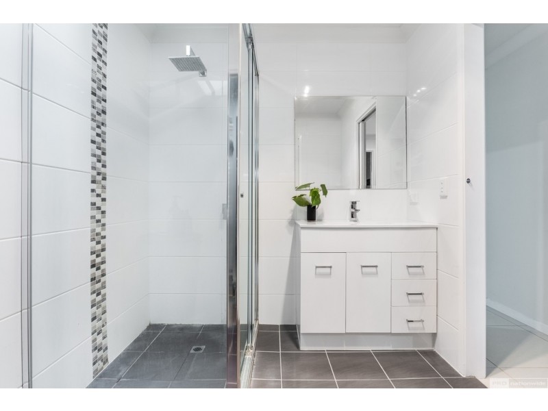 2/59 Corunna Crescent, Ashmore QLD 4214