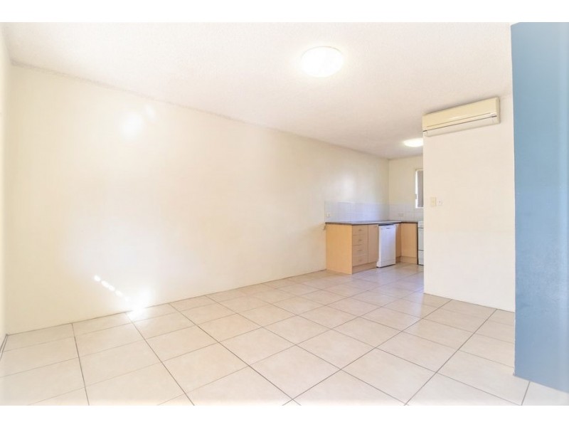 2/192 High Street, Southport QLD 4215