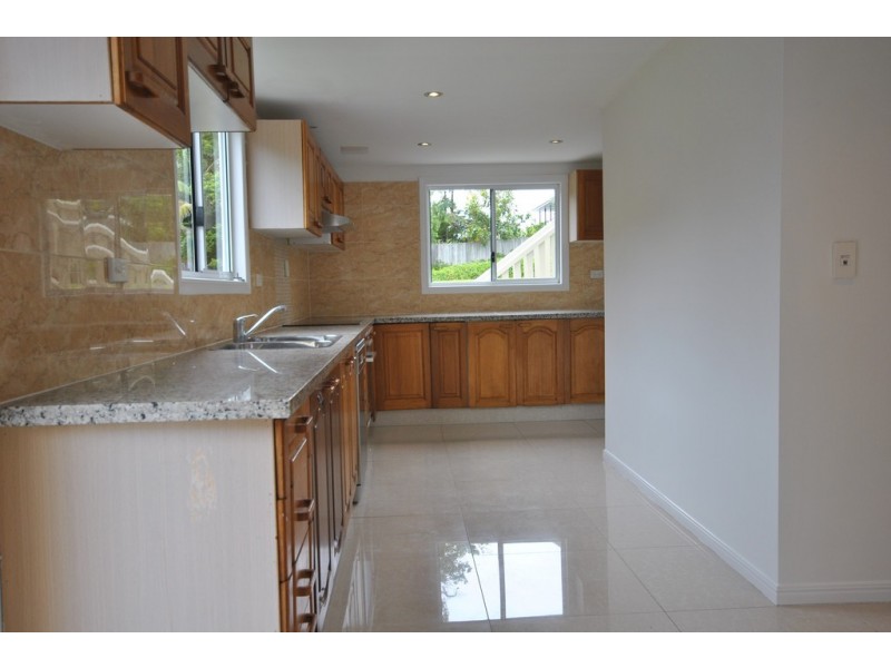 22 Minnie Street (Downstairs House), Southport QLD 4215