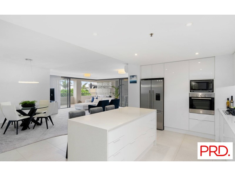 206/105 Scarborough Street, Southport QLD 4215