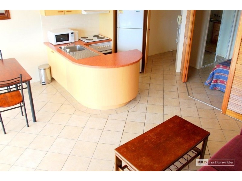 70/106 Marine Parade, Southport QLD 4215