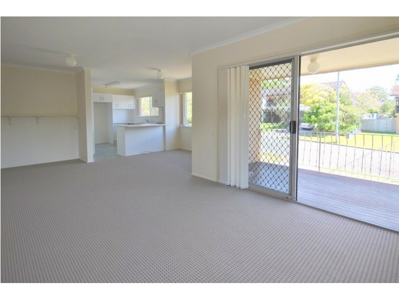 12 Gayle Street, Southport QLD 4215