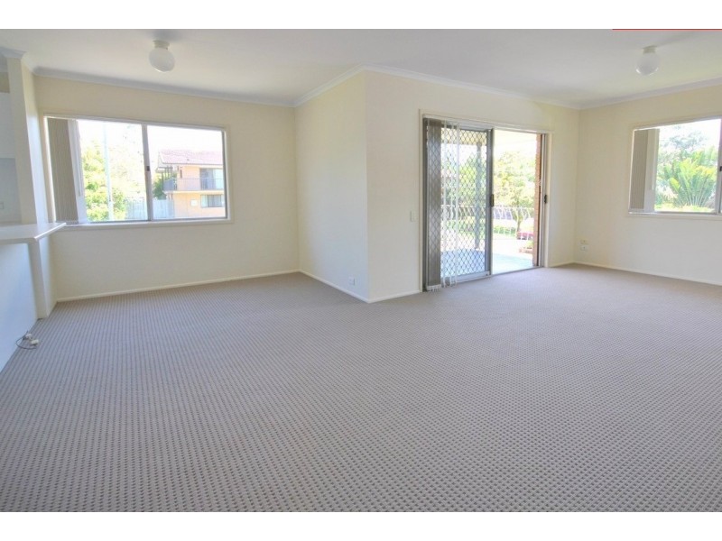 12 Gayle Street, Southport QLD 4215