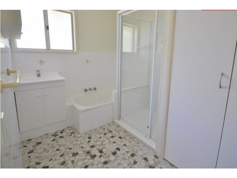 12 Gayle Street, Southport QLD 4215