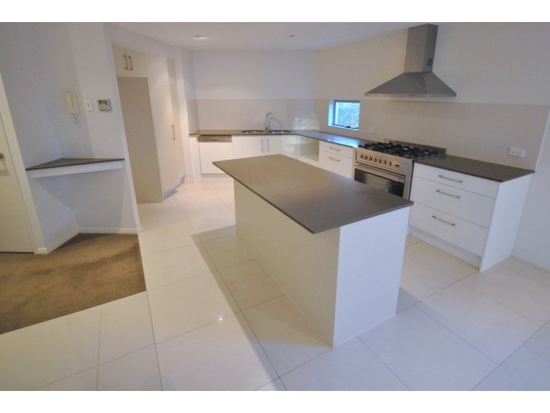 1/24-30 Tarcoola Crescent, Surfers Paradise QLD 4217