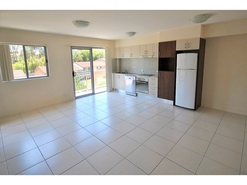 17/148 High Street, Southport QLD 4215