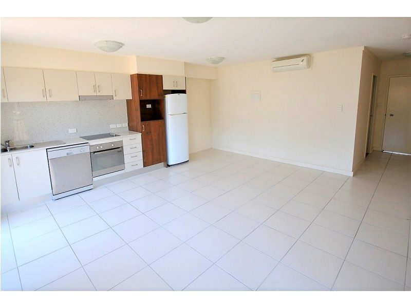 17/148 High Street, Southport QLD 4215