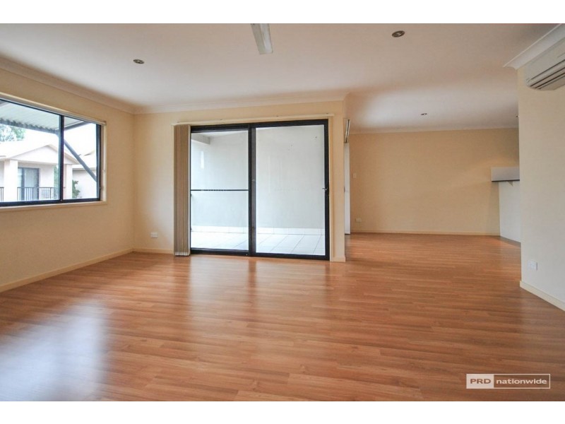 3/35 Harley Street, Labrador QLD 4215