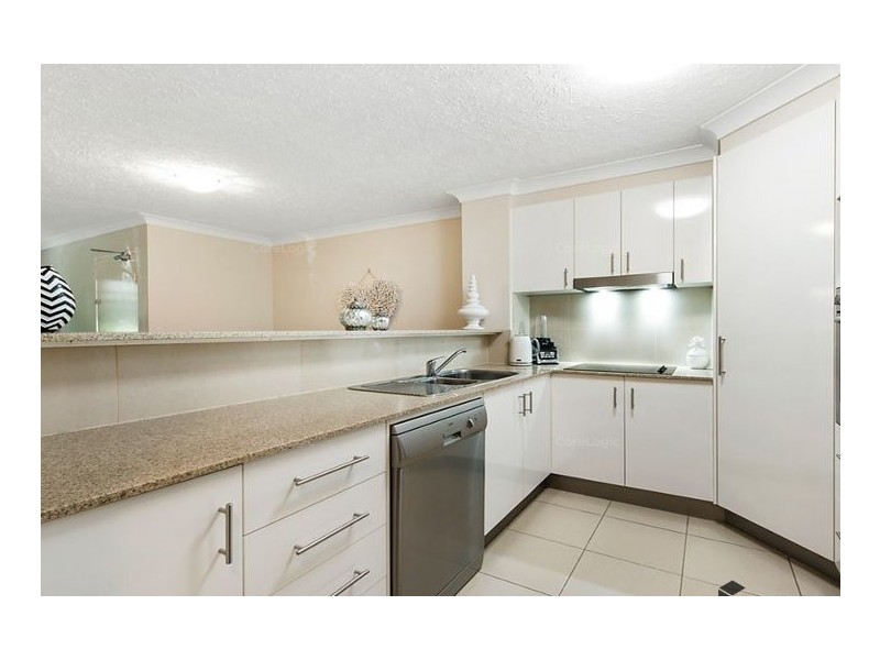 8/99 Muir Street, Labrador QLD 4215