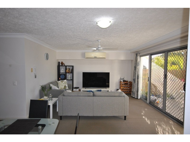 8/99 Muir Street, Labrador QLD 4215