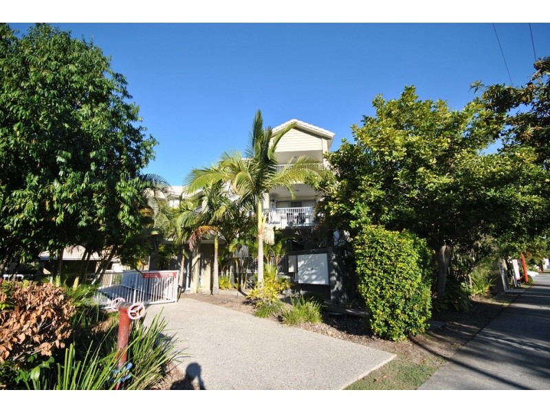 8/99 Muir Street, Labrador QLD 4215