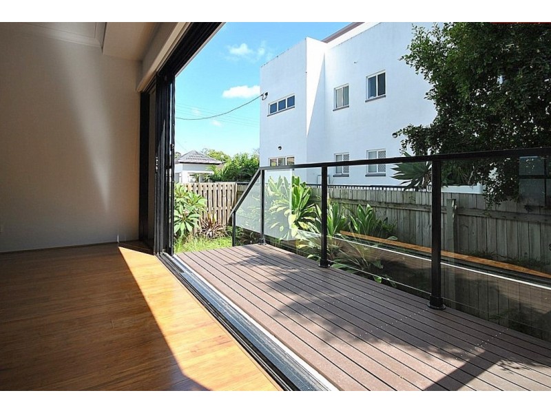 4/35-39 Central Street, Labrador QLD 4215