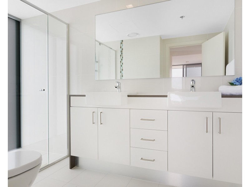 34 Scarborough Street, Southport QLD 4215