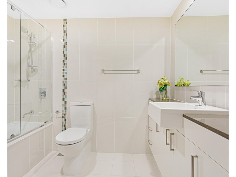 34 Scarborough Street, Southport QLD 4215