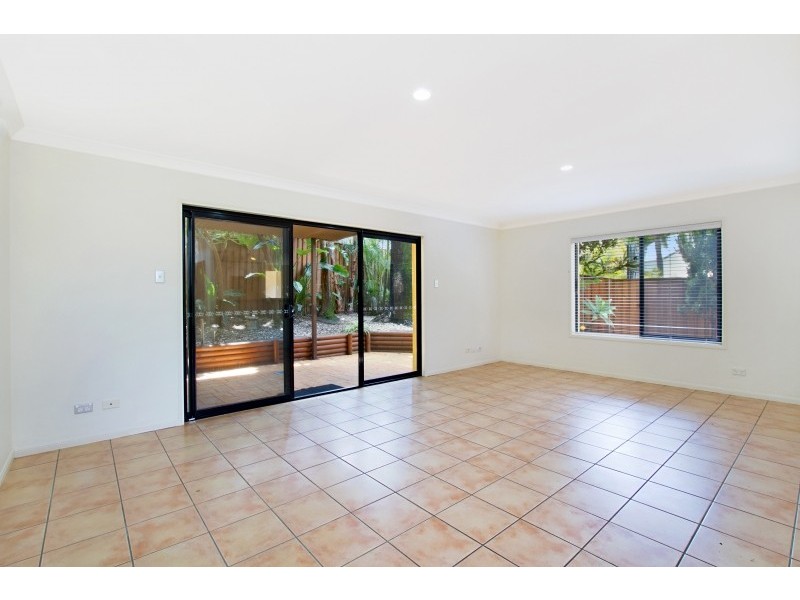 3/12-14 Gardiners Place, Southport QLD 4215