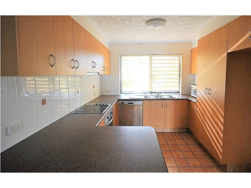 8/13-15 Johnston Street, Southport QLD 4215