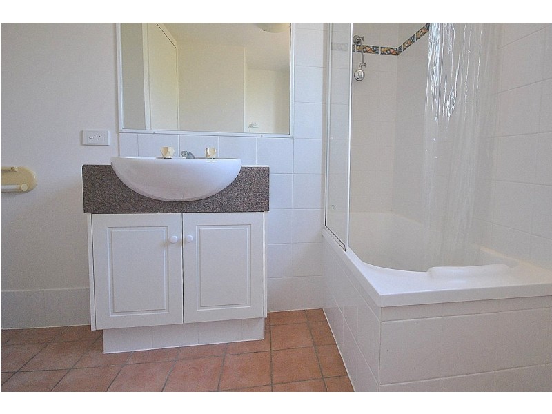 8/13-15 Johnston Street, Southport QLD 4215