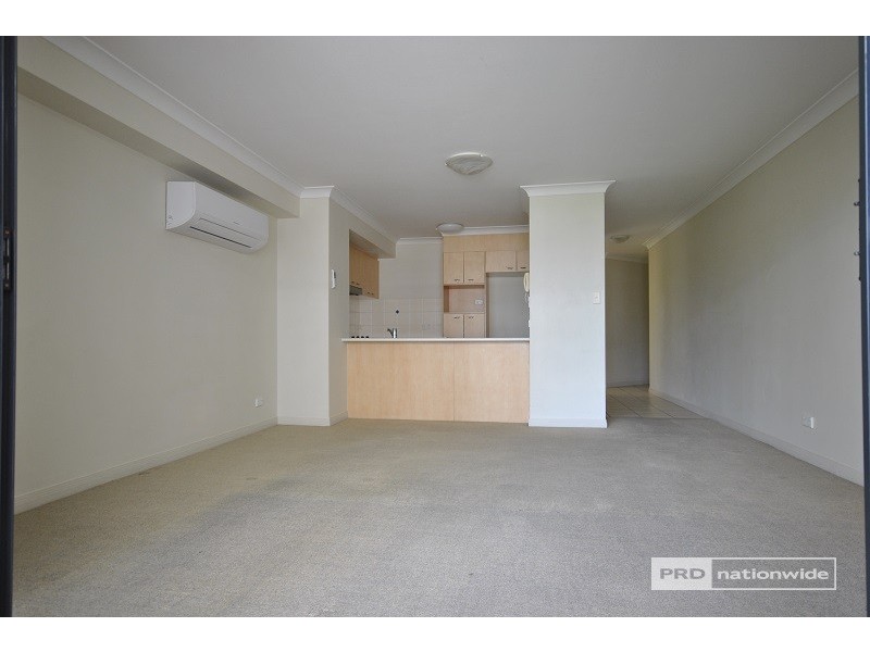 323/394 Marine Parade, Labrador QLD 4215