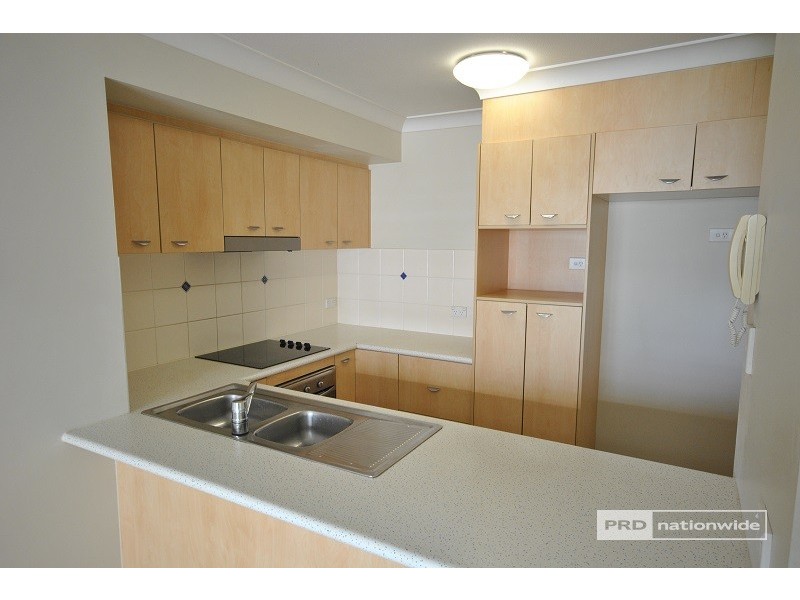 323/394 Marine Parade, Labrador QLD 4215