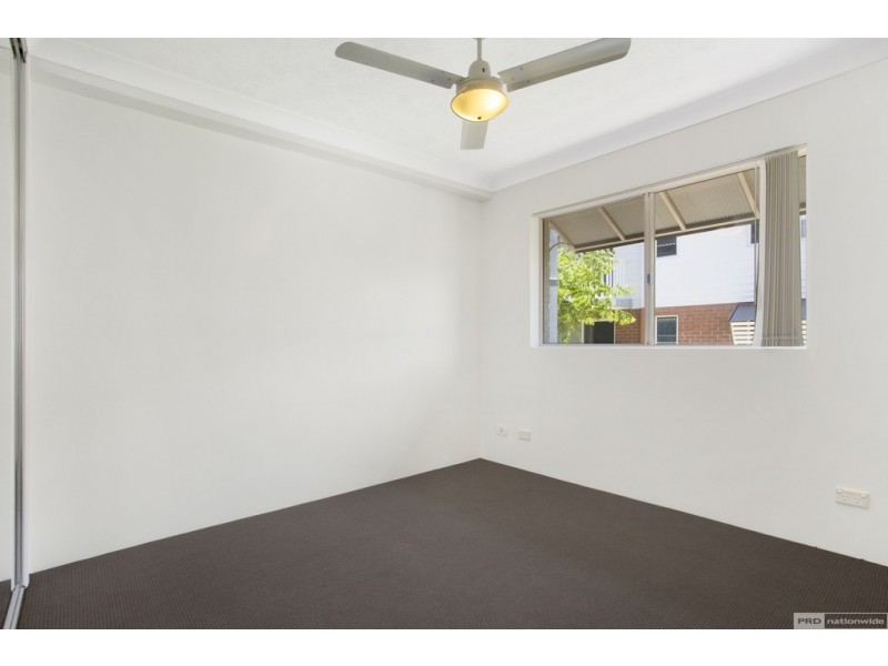 6/25 Walton Street, Southport QLD 4215