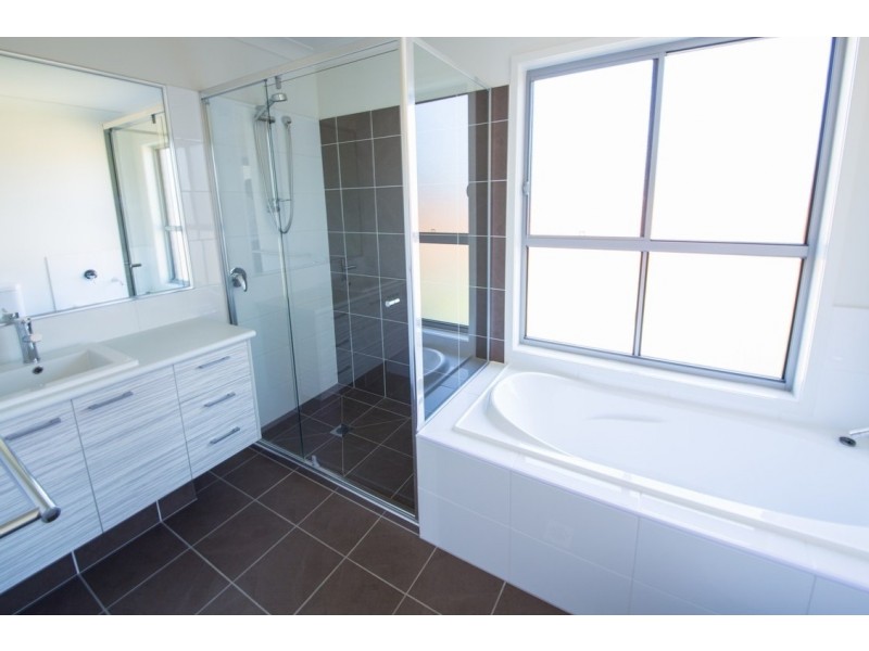 8/126-134 Central Street, Labrador QLD 4215