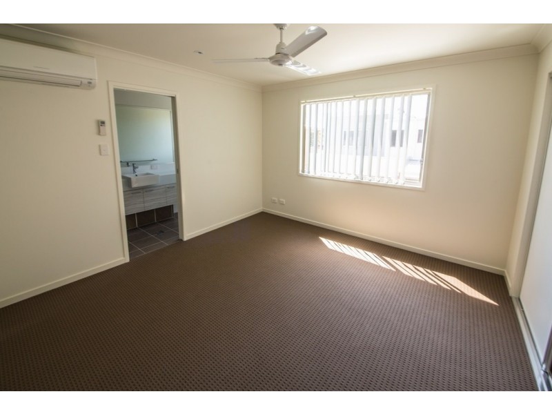 8/126-134 Central Street, Labrador QLD 4215