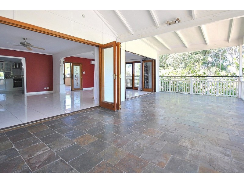 30 West King Street, Southport QLD 4215