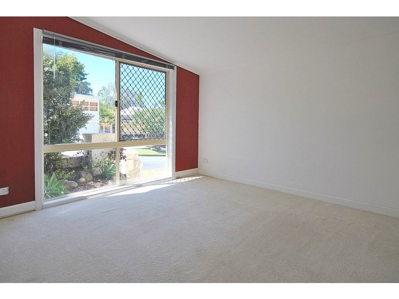 30 West King Street, Southport QLD 4215