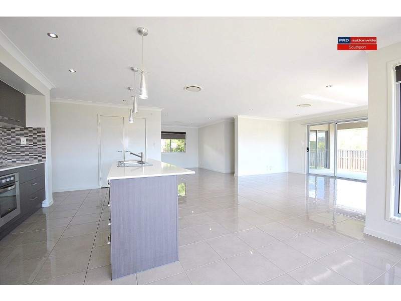 94 Aldgate Crescent, Pacific Pines QLD 4211