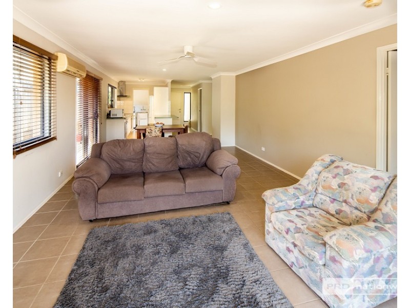 4/13 Schneider Avenue, Labrador QLD 4215