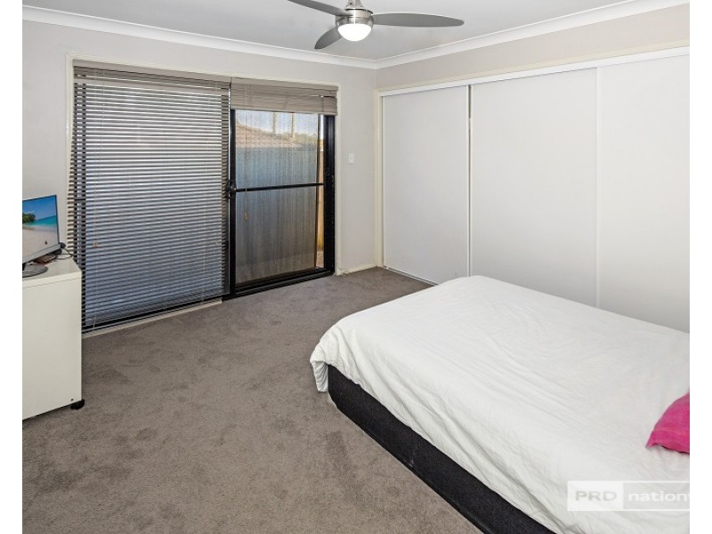 4/13 Schneider Avenue, Labrador QLD 4215