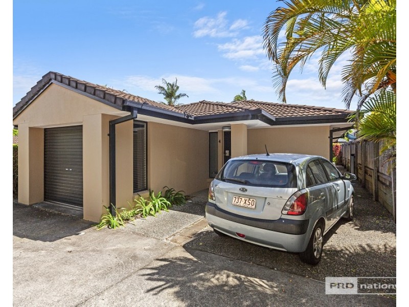 4/13 Schneider Avenue, Labrador QLD 4215