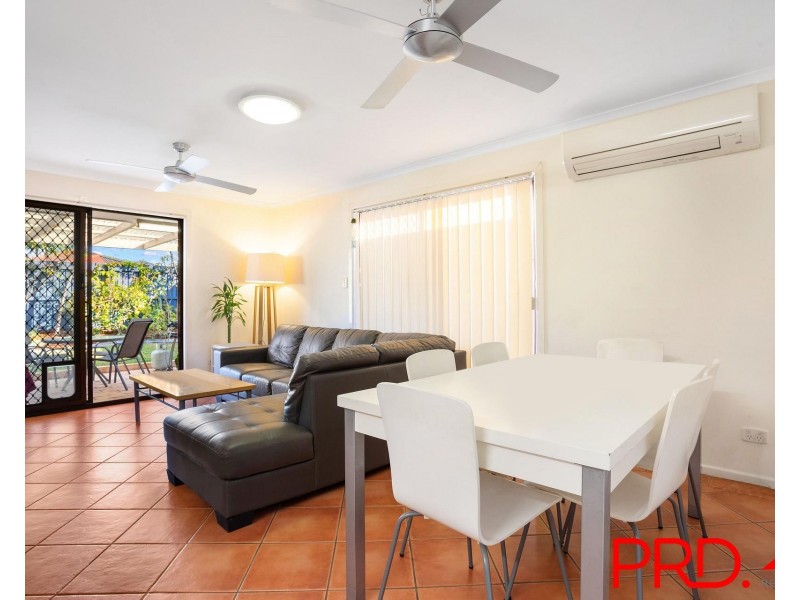 1/1A Brookside Road, Labrador QLD 4215