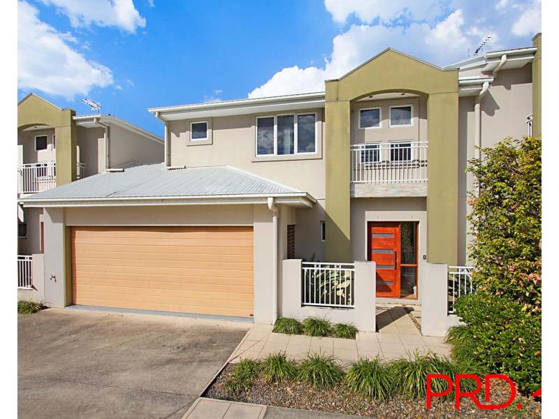 2/236 Queen Street, Southport QLD 4215