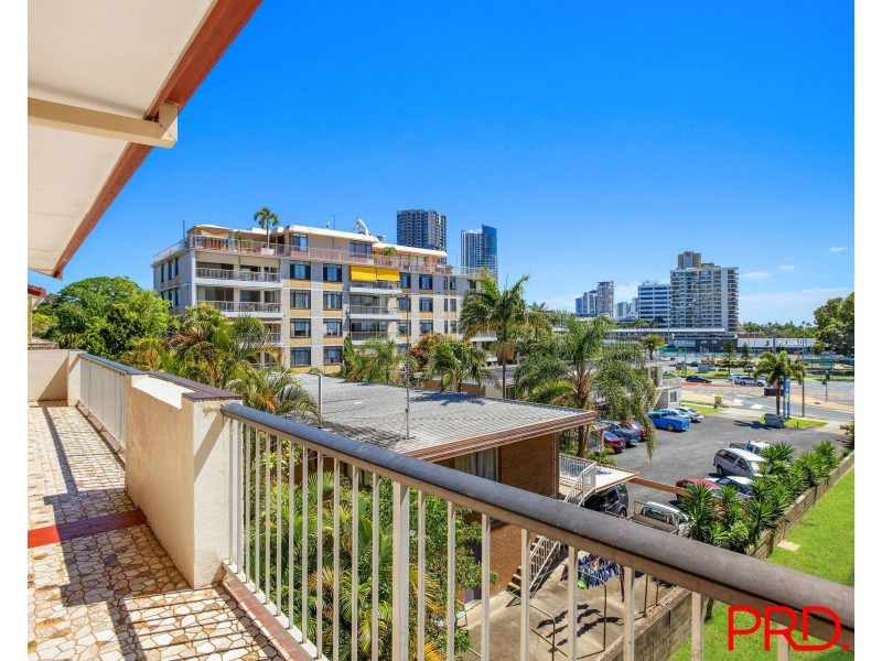 15/63 Bauer Street, Southport QLD 4215