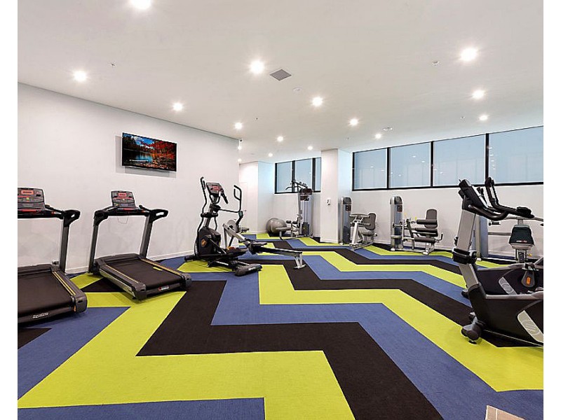 5411/2 Como Crescent, Southport QLD 4215